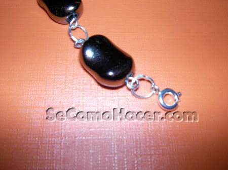 Pulsera con abalorios